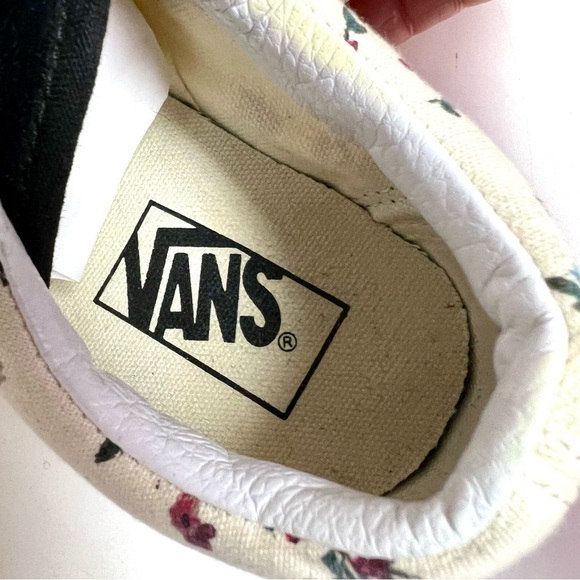 VANS Women's Old Skool Ditsy Floral True White Canvas Suede shoes Size 5.5M - Picture 5 of 9